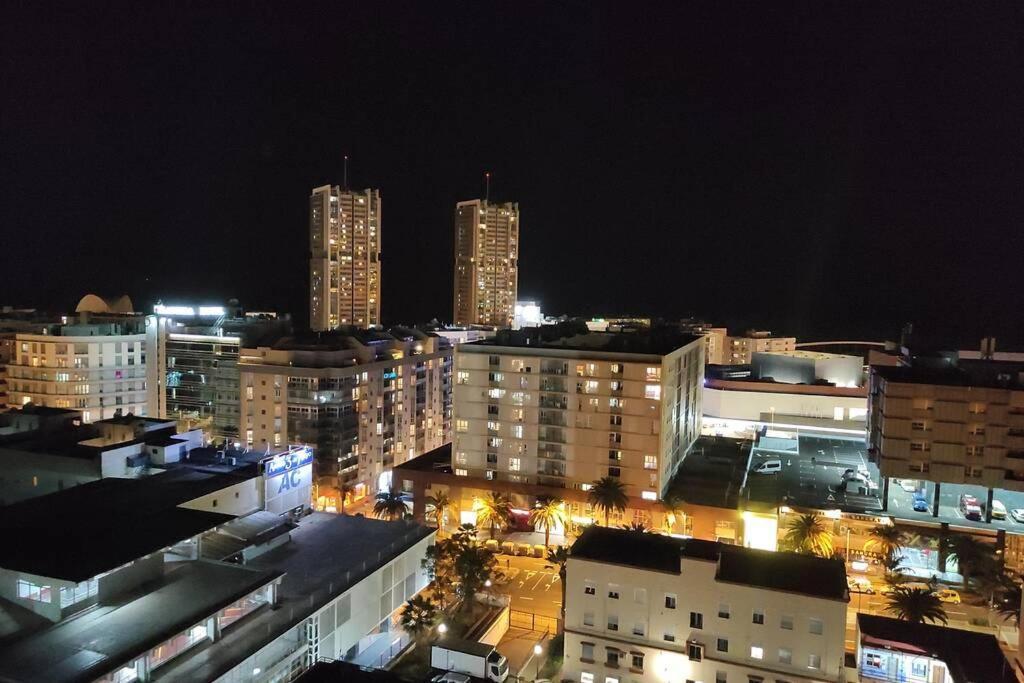 Apartamento Bien Situado - Buenas Conexiones サンタクルスデテネリフェ エクステリア 写真